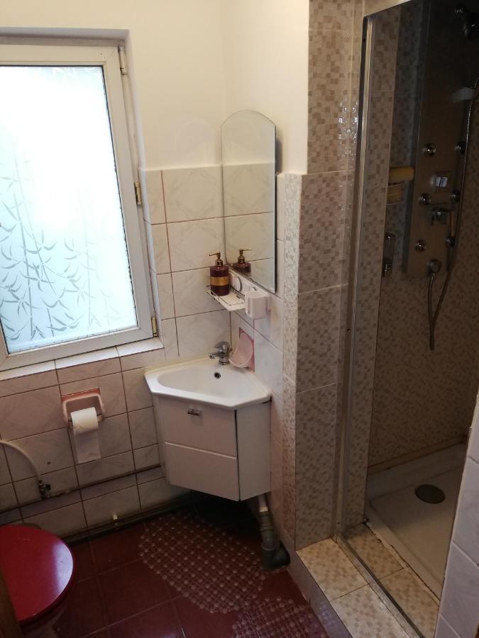 Hotel Casa Bucur à Tîrgu Ocna Extérieur photo