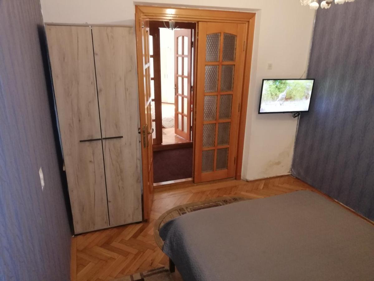 Hotel Casa Bucur à Tîrgu Ocna Extérieur photo